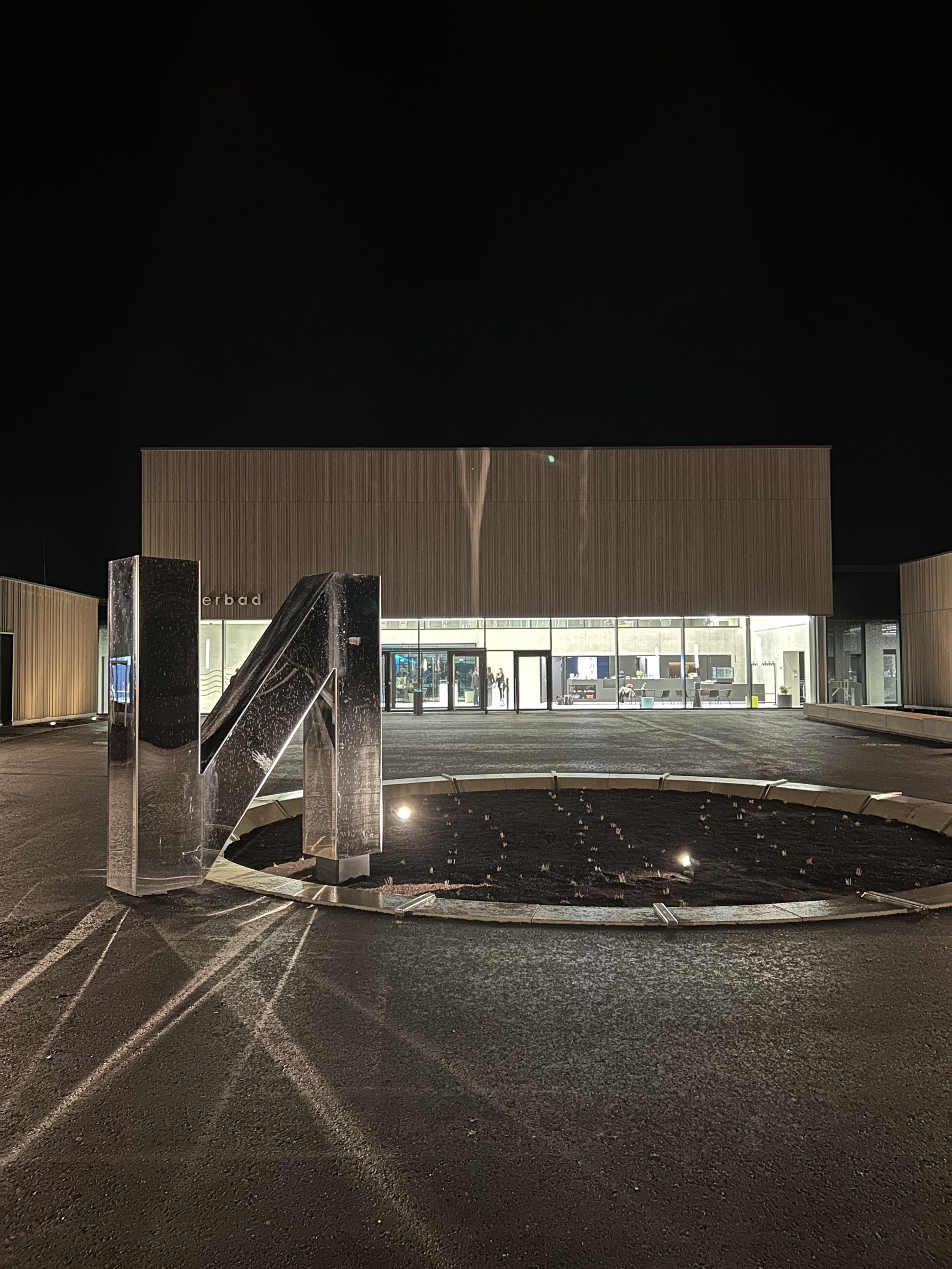Kraterbad Nördlingen — bei Nacht