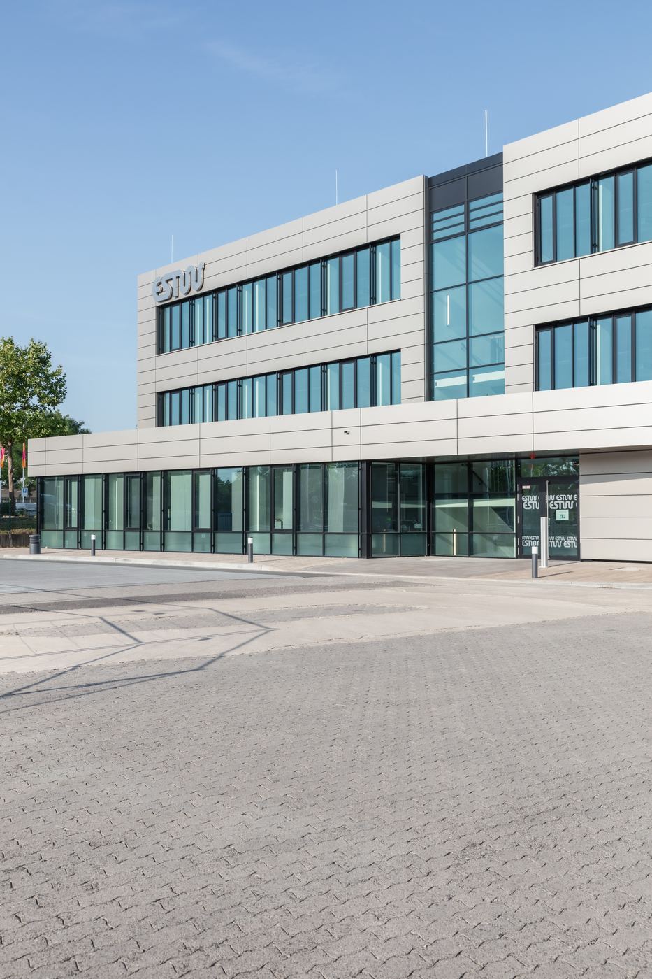 Verwaltungsgebäude ESTW Erlangen — Bild 2